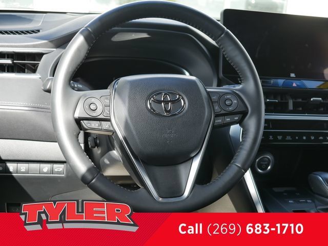 Used 2023 Toyota Venza Limited AWD/4WD image 42