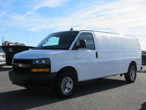 Used 2023 Chevrolet Express 2500 Extended w/ Driver Convenience Package image 3