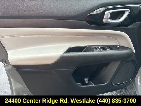 Used 2022 Jeep Compass Limited image 8