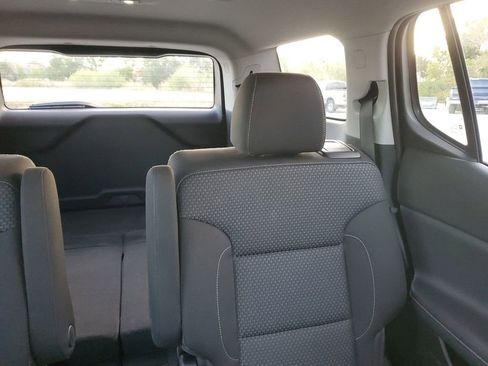 Used 2022 GMC Acadia SLE w/ Driver Convenience Package image 14