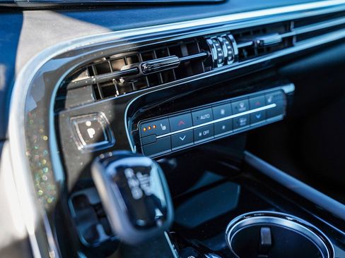 Certified 2022 Toyota Mirai XLE image 23