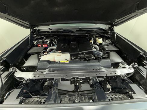 Used 2022 Toyota Tundra Limited w/ TRD Off-Road Package image 28