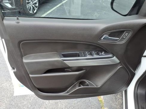 Used 2017 Chevrolet Colorado LT image 30