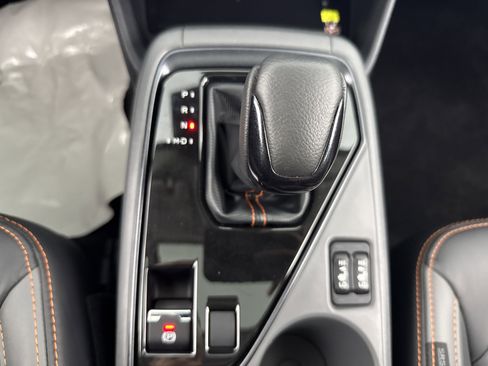 Used 2025 Subaru Crosstrek 2.5i Limited w/ Crosstrek Mirror Package image 31