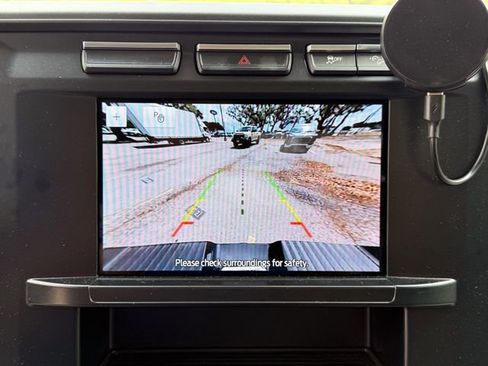 Used 2024 Ford F250 XLT w/ FX4 Off-Road Package image 16