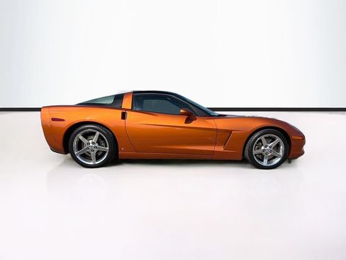 Used 2007 Chevrolet Corvette Coupe w/ Preferred Equipment Group RWD image 4