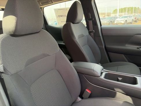 New 2026 Nissan Kicks S image 22