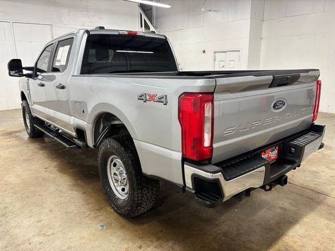 Used 2024 Ford F250 XL w/ XL Driver Assist Package AWD/4WD image 5