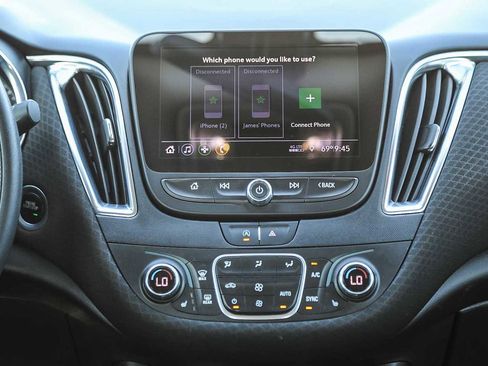 Used 2020 Chevrolet Malibu LT image 14