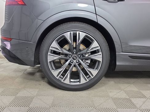 New 2026 Audi Q8 Premium Plus AWD/4WD image 7