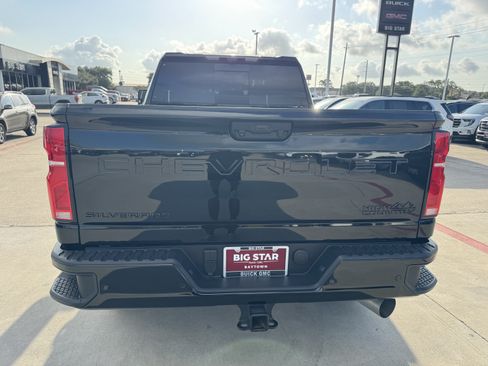 Used 2025 Chevrolet Silverado 2500 High Country w/ High Country Premium Package AWD/4WD image 7