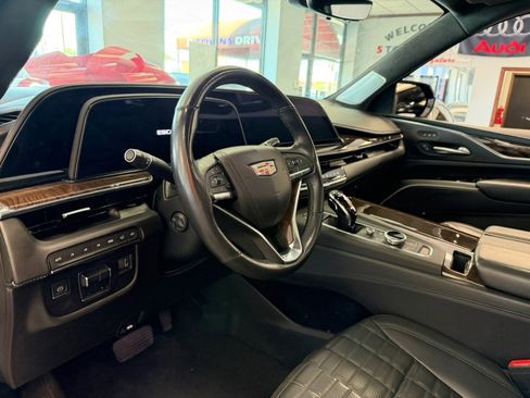 Used 2023 Cadillac Escalade Sport Platinum w/ LPO, ONYX Package AWD/4WD image 32