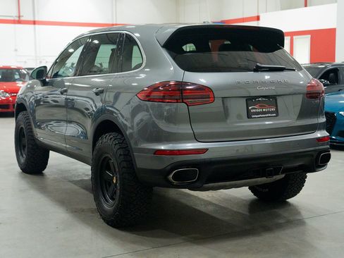 Used 2016 Porsche Cayenne image 4