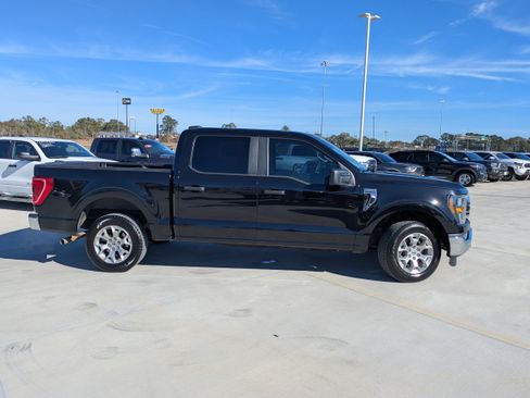 Used 2023 Ford F150 XLT image 9