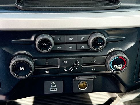 New 2024 Ford F450 XL w/ XL Chrome Package image 27