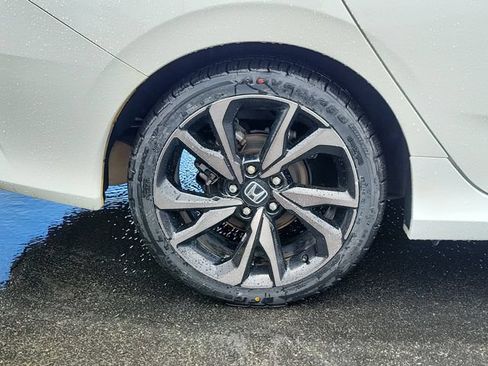 Used 2020 Honda Civic Sport image 7