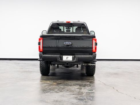 Used 2023 Ford F350 XLT w/ XLT Premium Package AWD/4WD image 17
