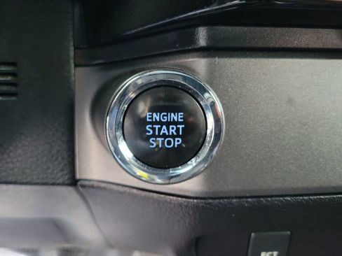 Used 2016 Toyota Tacoma TRD Sport w/ Towing Package image 27