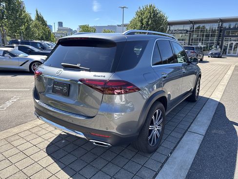Certified 2025 Mercedes-Benz GLE 450e 4MATIC w/ Driver Assistance Package image 7