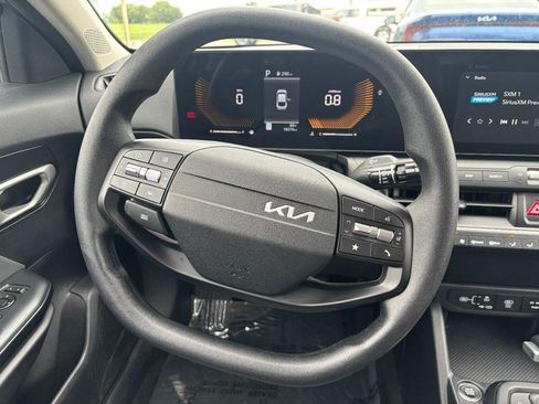 Used 2025 Kia K4 FWD image 14