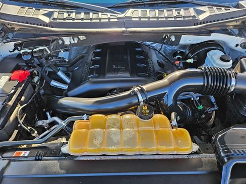 Used 2016 Ford F150 Platinum w/ Equipment Group 701A Luxury RWD image 27