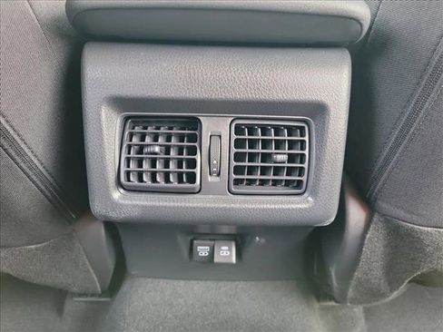 Used 2025 Toyota Camry LE w/ Convenience Package image 17