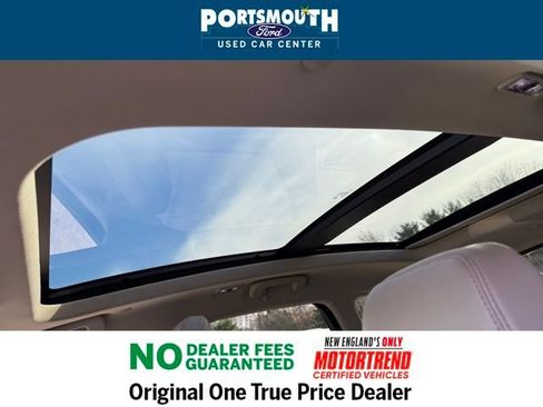 Used 2022 Lincoln Corsair AWD w/ Premium Package image 8