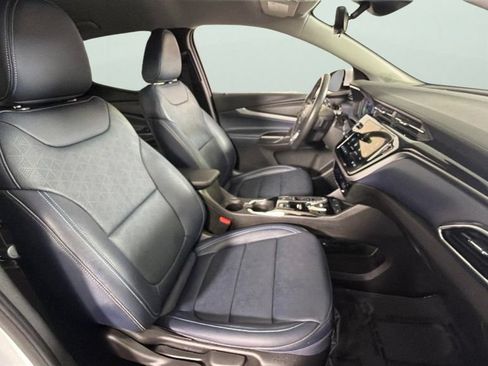 Certified 2023 Chevrolet Bolt EUV Premier FWD image 34