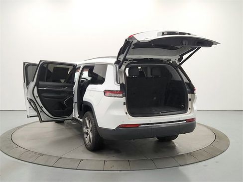 Used 2021 Jeep Grand Cherokee L Limited image 14