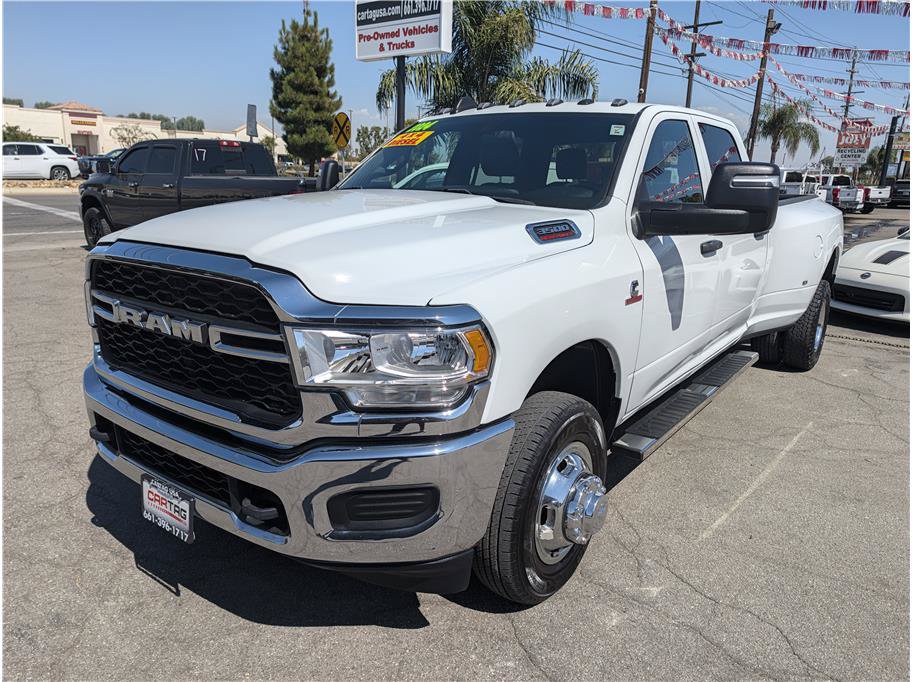 Used 2024 RAM 3500 Tradesman w/ Chrome Appearance Group AWD/4WD image 18