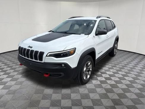 Used 2019 Jeep Cherokee Trailhawk w/ Cold Weather Group AWD/4WD image 13