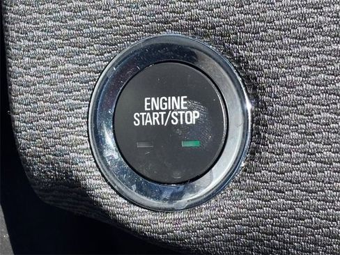 Used 2017 Chevrolet Cruze LT w/ Convenience Package image 19