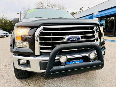 Used 2015 Ford F150 XLT w/ Equipment Group 302A Luxury image 8