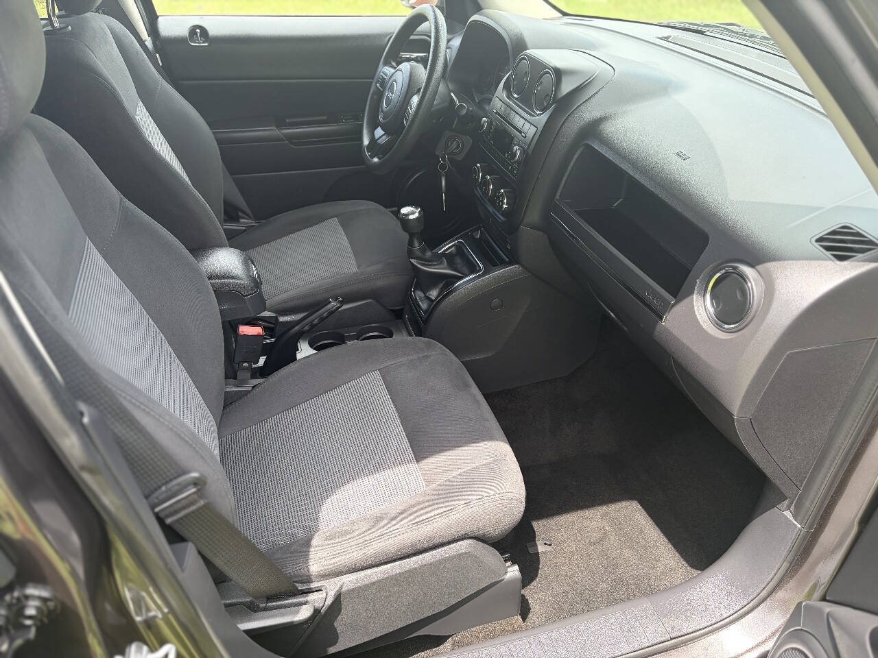 Used 2016 Jeep Patriot Sport w/ Power Value Group FWD image 11