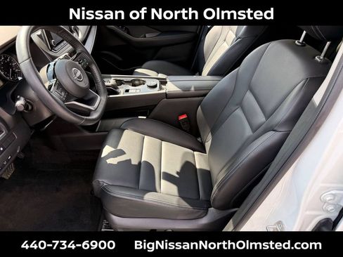 Certified 2023 Nissan Rogue SV w/ SV Premium B Package AWD/4WD image 25