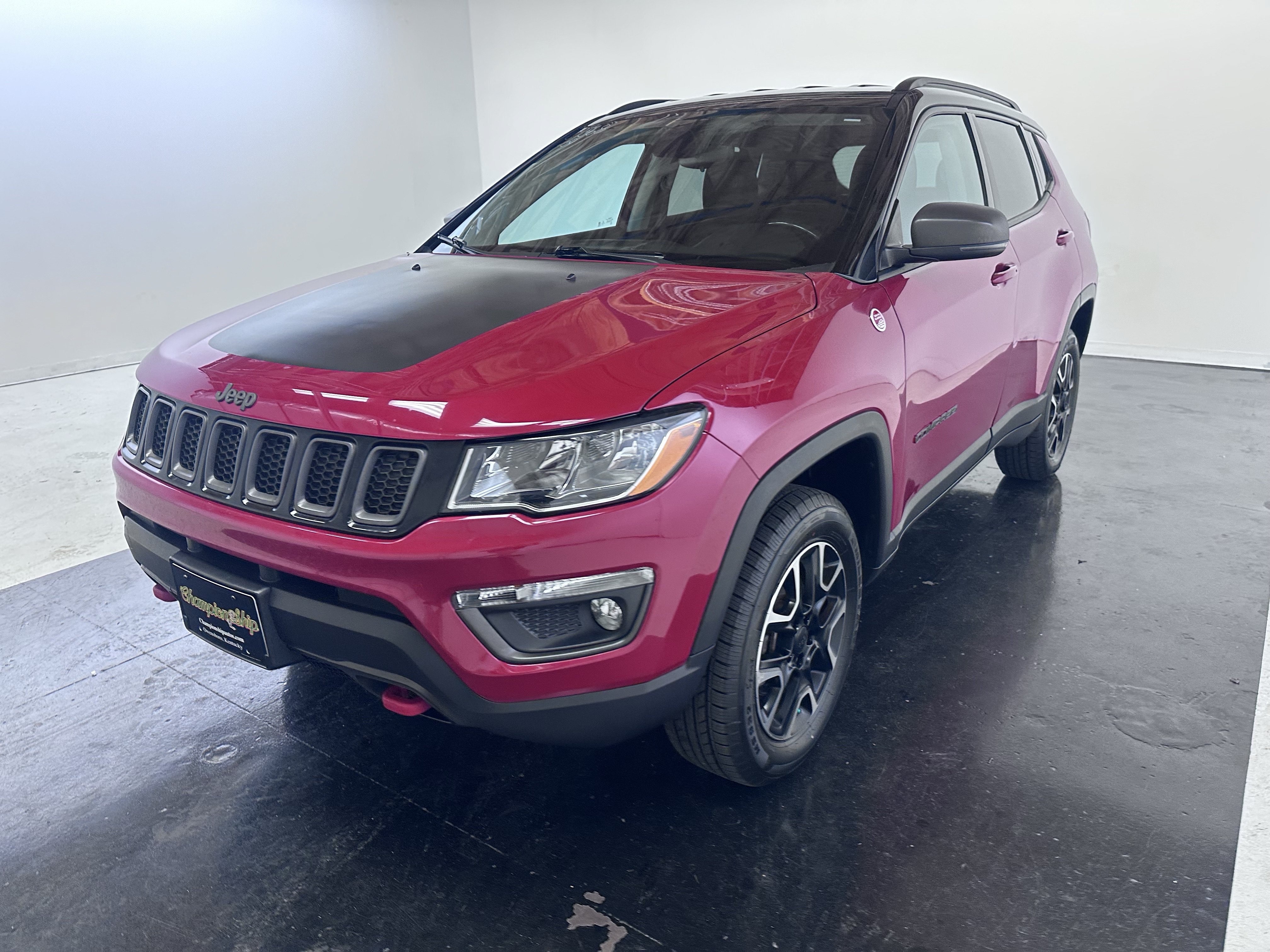 Used 2020 Jeep Compass Trailhawk AWD/4WD image 8