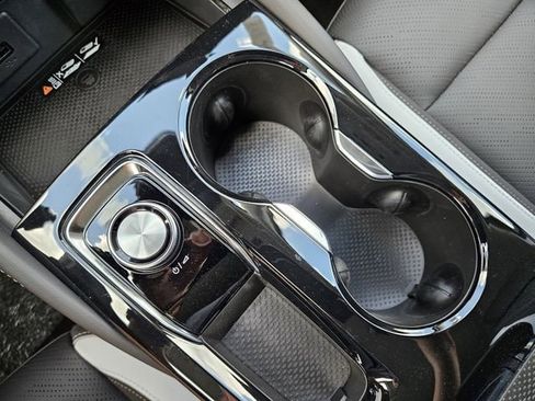 New 2025 Buick Envision Sport Touring image 15