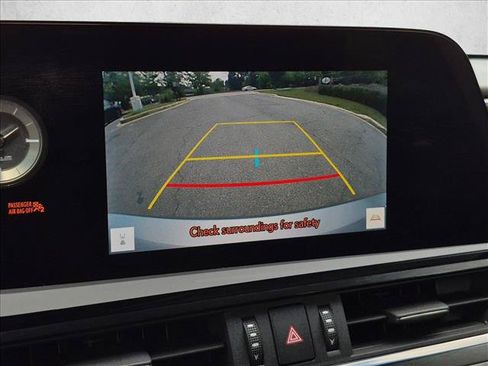 Used 2024 Lexus ES 350 w/ Accessory Package (Z1) FWD image 10