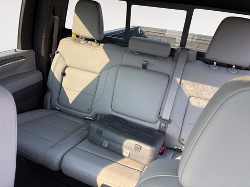 Used 2024 Chevrolet Silverado 2500 LTZ w/ LTZ Plus Package AWD/4WD image 13