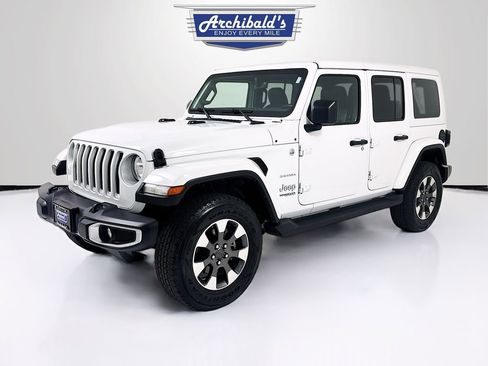 Used 2021 Jeep Wrangler Unlimited Sahara w/ Uconnect 4C Nav & Sound Group image 3