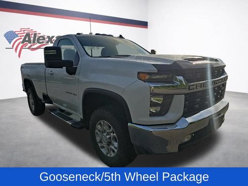Used 2020 Chevrolet Silverado 3500 LT w/ Convenience Package AWD/4WD image 3