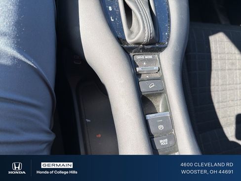 Used 2024 Honda HR-V LX image 23
