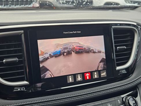 New 2026 Chrysler Pacifica Select image 29