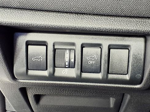 Used 2024 Subaru Outback Premium AWD/4WD image 16