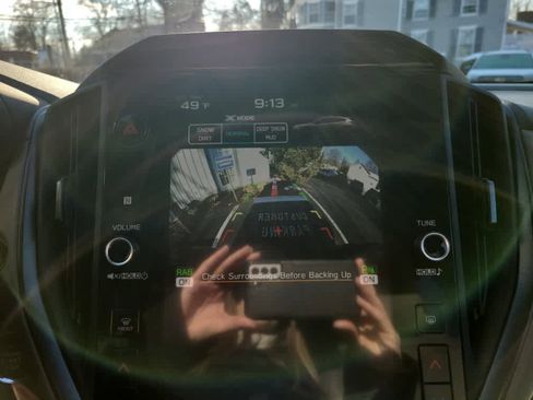 Certified 2025 Subaru Crosstrek 2.5i Limited w/ Crosstrek Mirror Package image 15