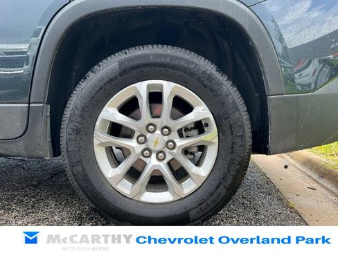 Used 2018 Chevrolet Traverse LT FWD image 9