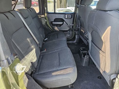 Used 2021 Jeep Wrangler Unlimited Sport image 17