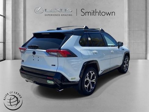 Used 2022 Toyota RAV4 XSE w/ Premium Package AWD/4WD image 5
