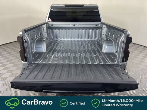 Used 2024 Chevrolet Silverado 1500 LT AWD/4WD image 7