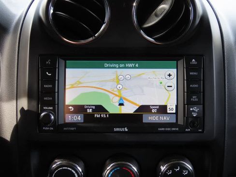 Used 2015 Jeep Patriot Latitude image 21